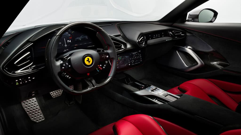 New_Ferrari_V12_ext_09_white_media_1024x768