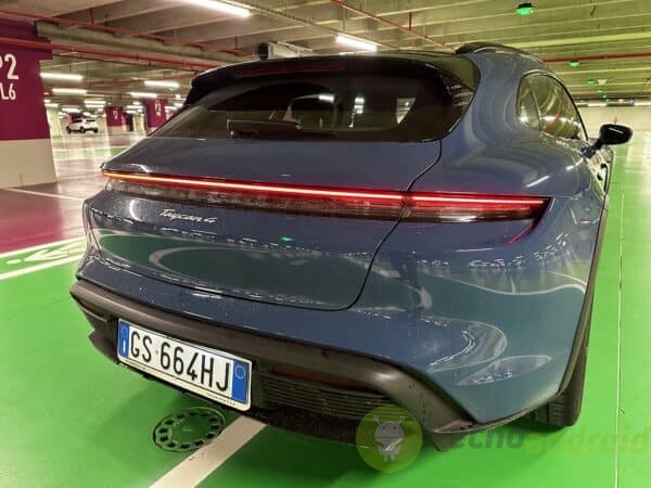 Porsche Taycan 4 Cross Turismo - funzionalità Porsche Taycan 4 Cross Turismo - funzionalità