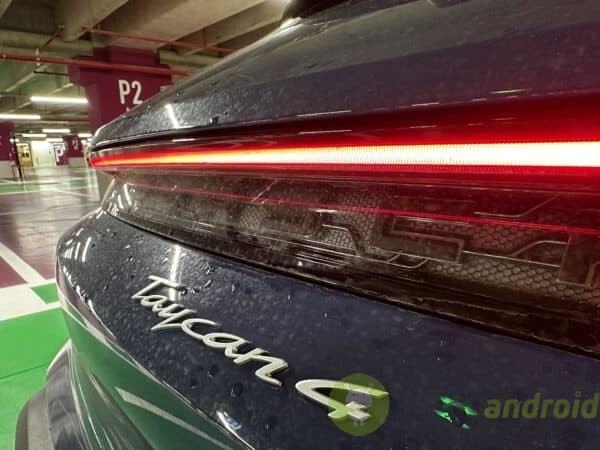Porsche Taycan 4 Cross Turismo - specifiche Porsche Taycan 4 Cross Turismo - specifiche