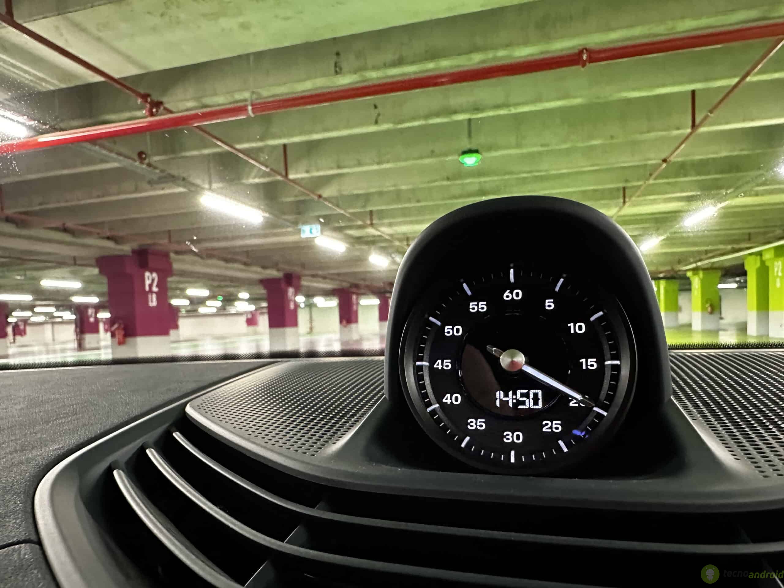 Porsche Taycan 4 Cross Turismo (2)