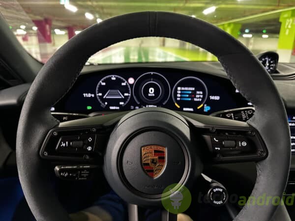 Porsche Taycan 4 Cross Turismo - immagine 11 Porsche Taycan 4 Cross Turismo - immagine 11