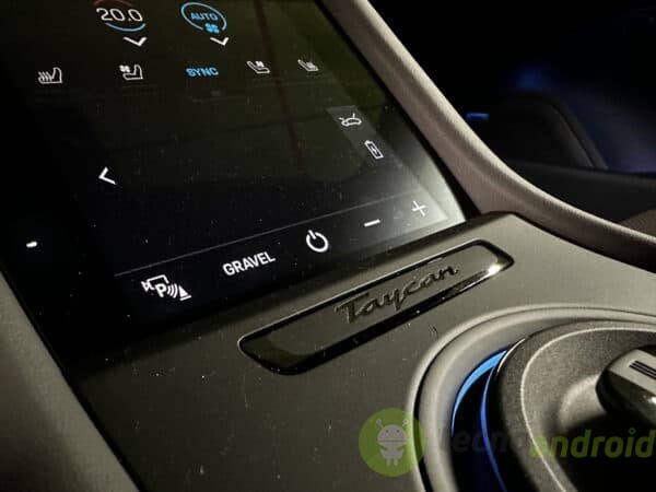 Porsche Taycan 4 Cross Turismo - immagine 13 Porsche Taycan 4 Cross Turismo - immagine 13