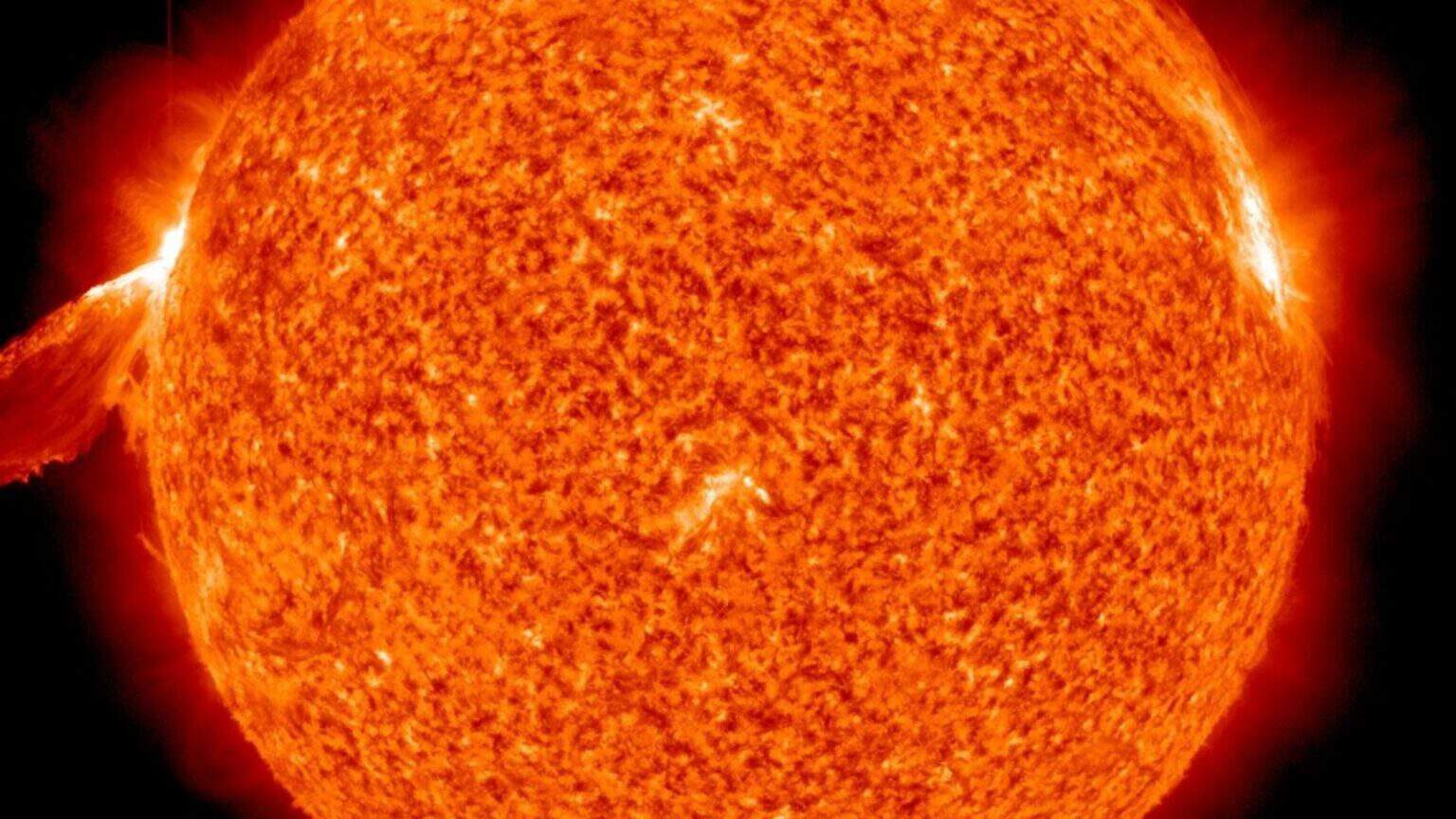 Sole, nuove tempeste