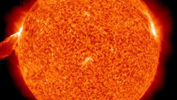 Sole, nuove tempeste