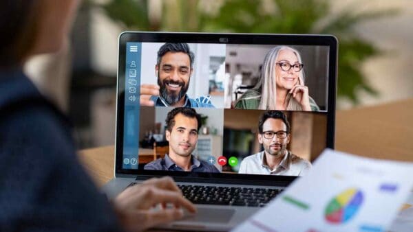 Nell'epoca in cui il lavoro ibrido è ormai il quotidiano, l'aiuto di Places è una necessità