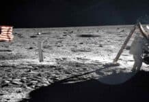 Di Neil Armstrong e dei suoi passi sulla Luna ci rimangono poche foto, ma il mistero è presto svelato
