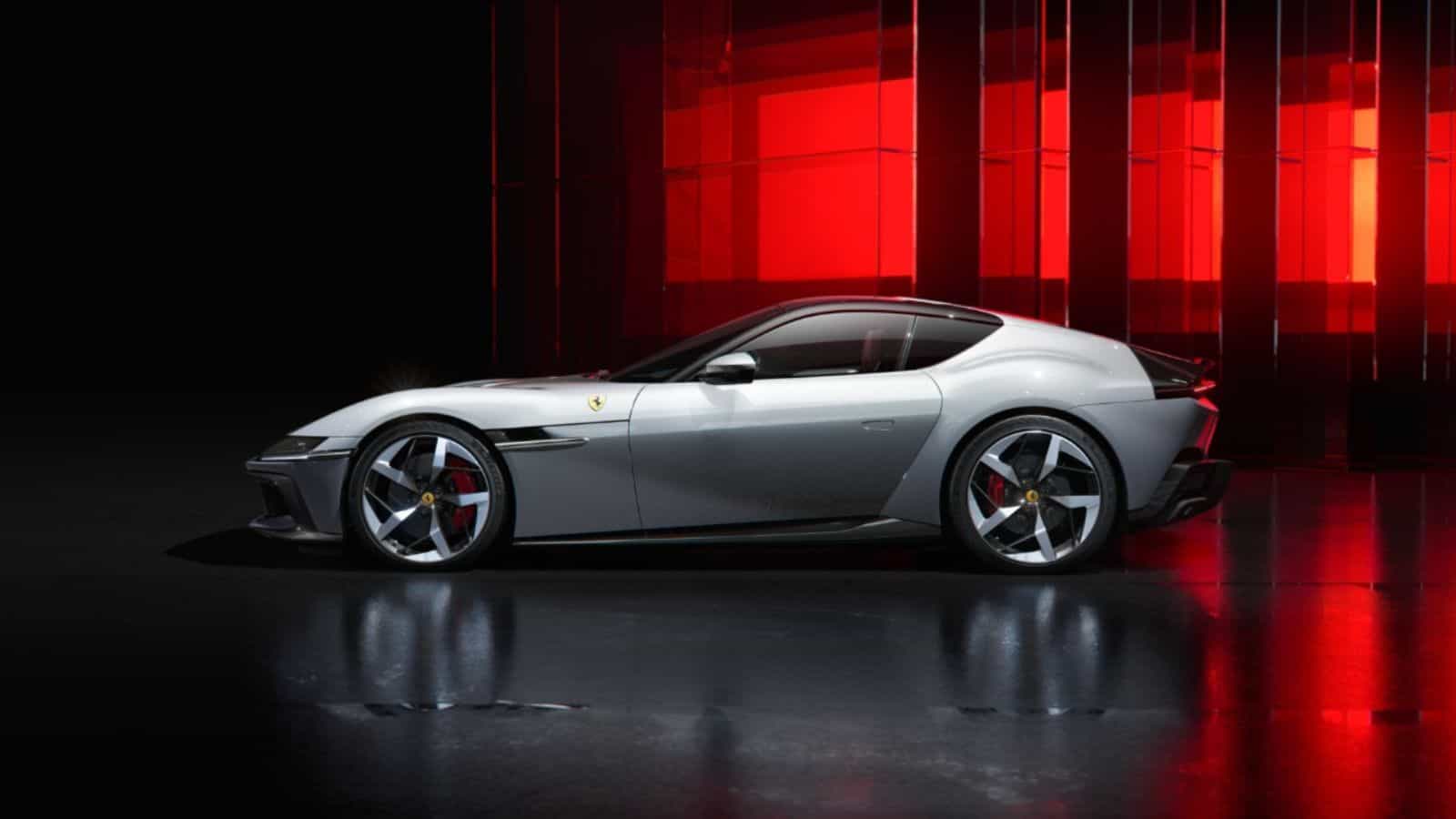 Ferrari 12Cilindri è realtà: ecco la nuova supercar con motore V12