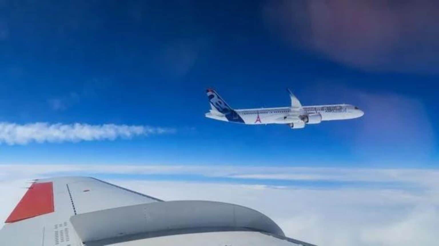 Aerei del futuro diminuiranno le scie di condensa con i SAF