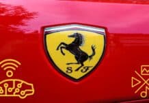Ferrari reinventa l'Infotainment: il nuovo sistema ruota e può essere tolto