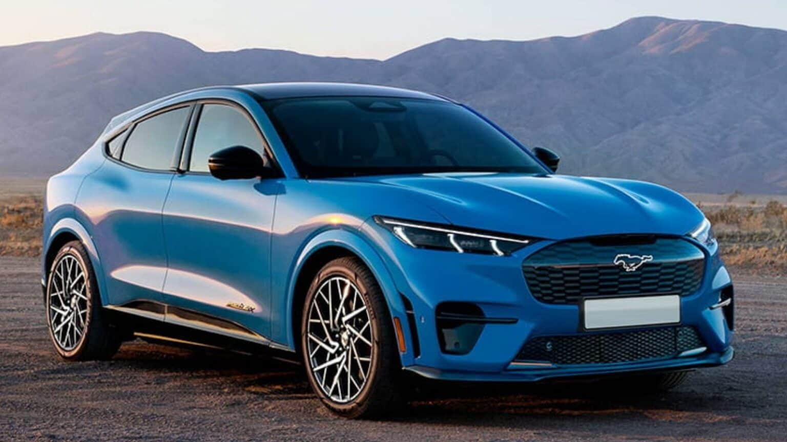 Ford: in programma la creazione di auto elettriche innovative