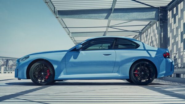 Nuova BMW M2 2025: addio alla trazione posteriore in Europa