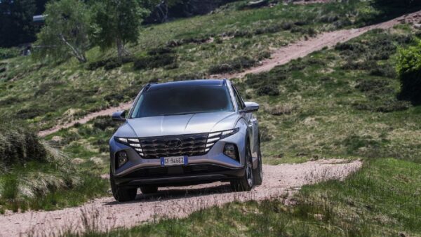 Hyundai, Tucson, motori. automotive 2