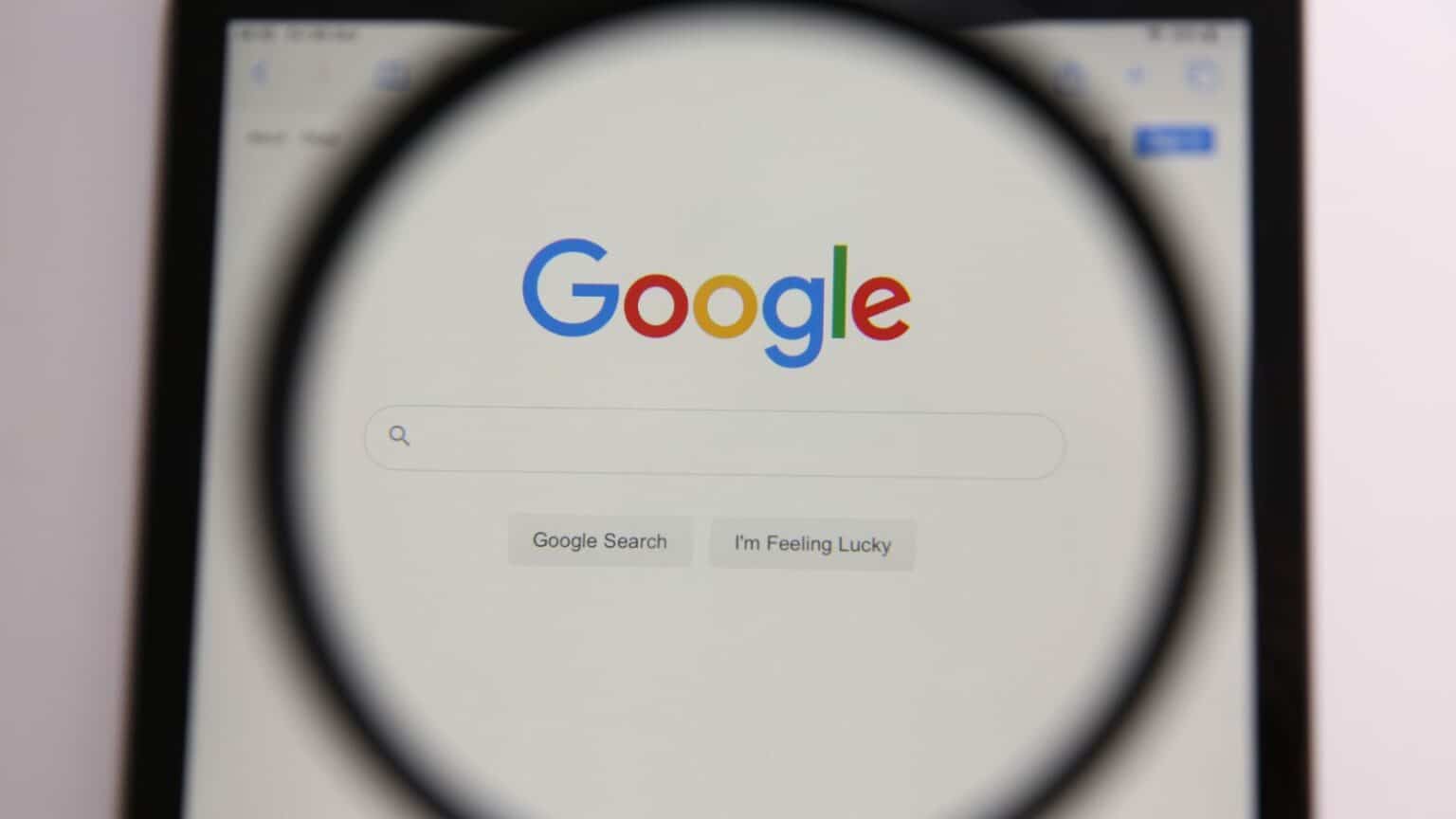 Su Google niente più scrolling: tornano le pagine