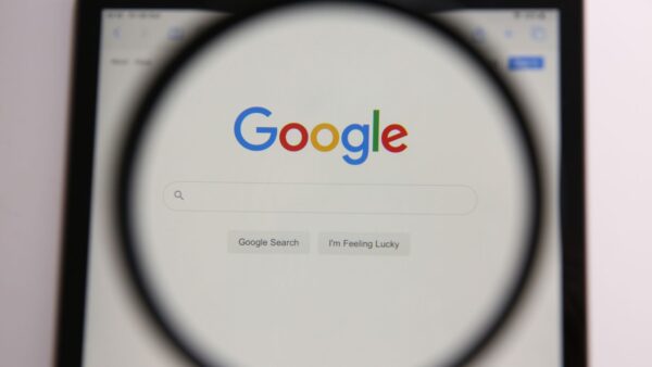 Su Google niente più scrolling: tornano le pagine