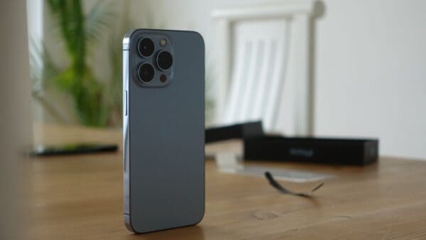 iPhone 16