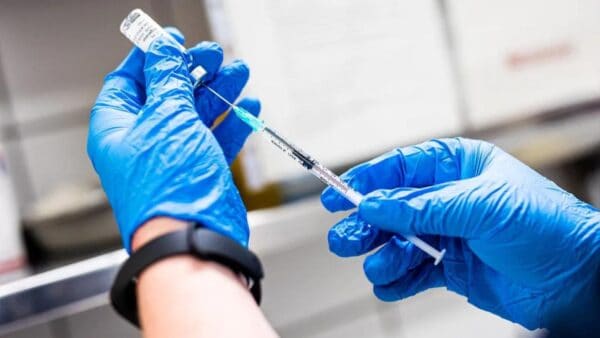 Gli americani in maggioranza credono alle bugie dei vaccini