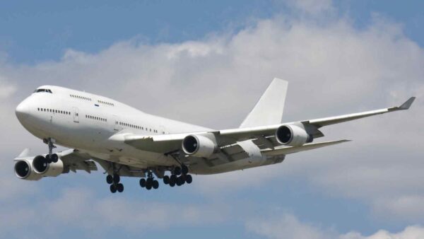 Può un Boeing 367-80 riuscire a fare una giravolta completa su se stesso? Anche due, se a pilotarlo c'è un Johnston