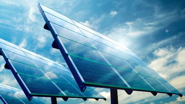 Le celle solari in silicio sono molto durevoli ma anche molto inquinanti, ma forse abbiamo trovato una soluzione grazie alla perovskite.