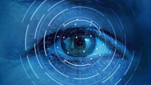 L'occhio bionico di seconda generazione sta cambiando la vita di tantissime persone