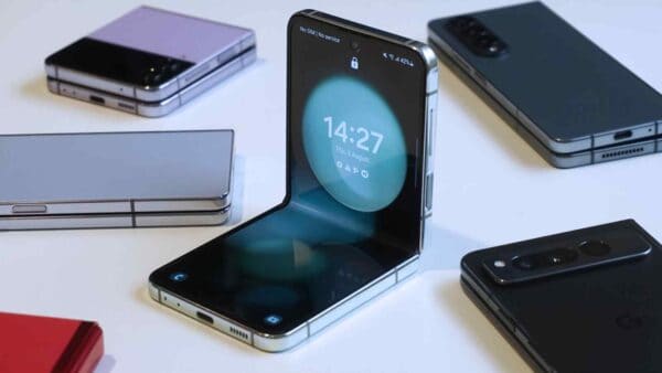 Le caratteristiche e il design del nuovo Galaxy Z Flip6 svelate in anteprima, mentre attendiamo l'evento ufficiale del Galaxy Unpacked.