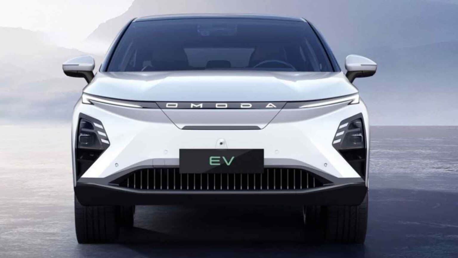 L'OMODA 5 EV è il SUV elettrico (disponibile anche a benzina) che viene dall'Oriente fino in Italia
