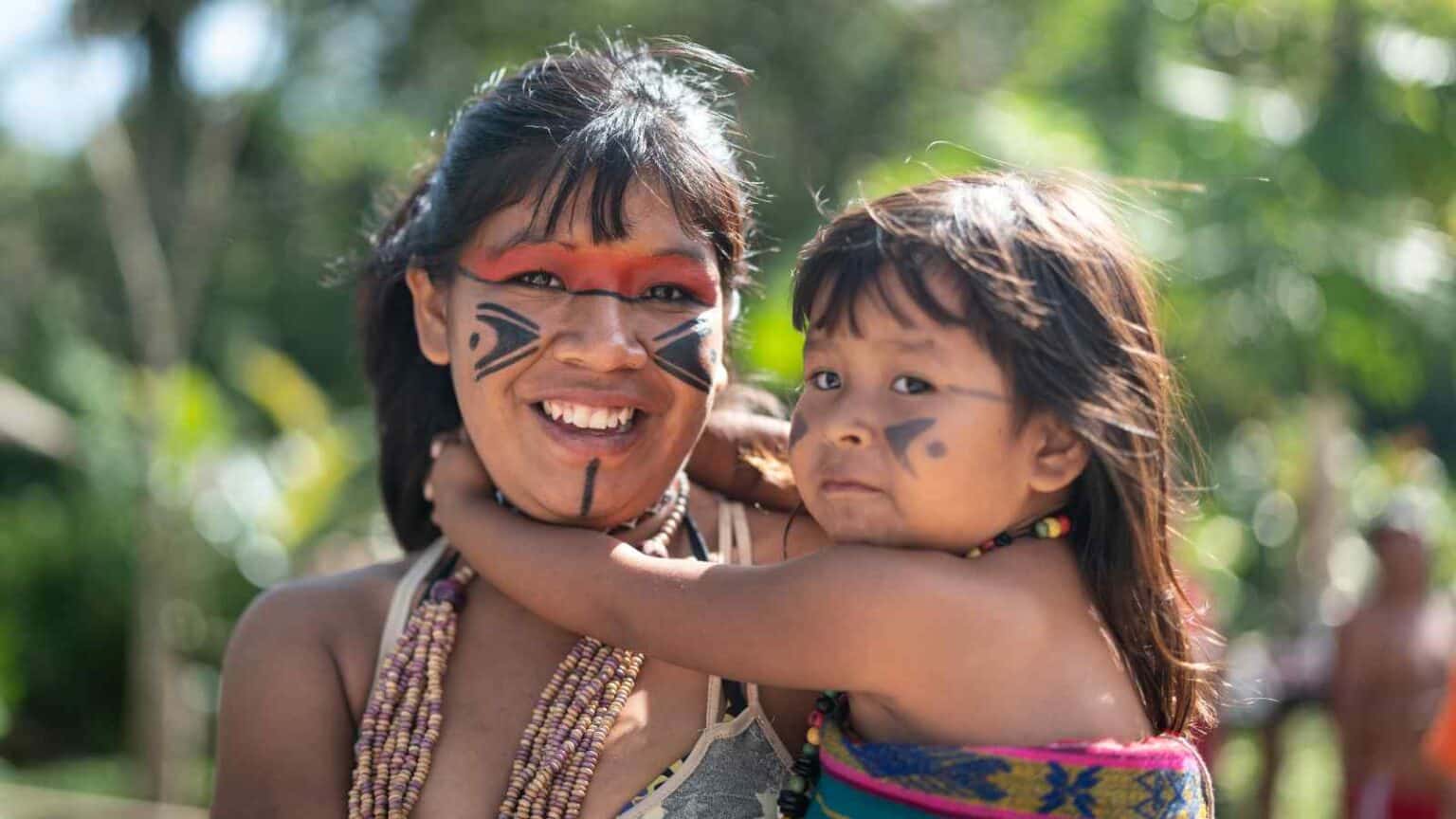 Una piccola tribù amazonica connessa da Starlink, cosa rimarrà della loro cultura millenaria?
