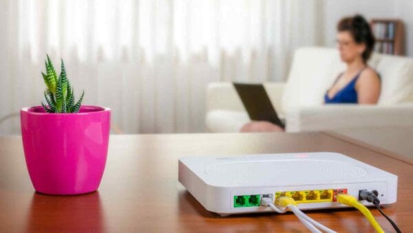 Un trucchetto per risparmiare soldi e fare bene all'ambiente? Spengere il modem!