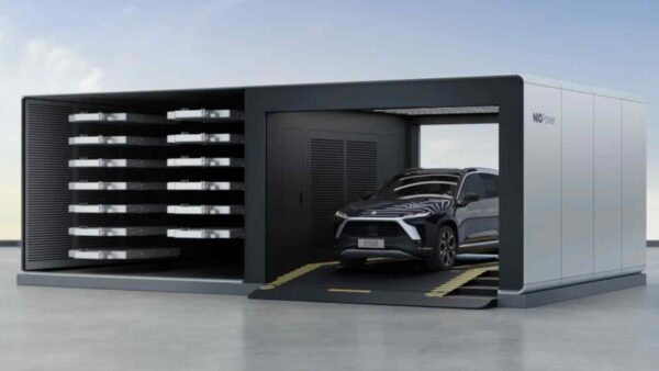 NIO sviluppa al meglio la tecnologia battery swap nella sua nuova Power Swap Station 4.0, ora in fase di rodaggio sulle autostrade cinesi.