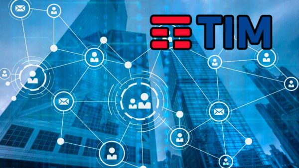 TIM rinuncia alla sua leadership e mette la rete NetCo in vendita, per coprire i debiti che stavano soffocando l'azienda.