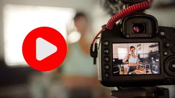 Le due grandi novità di YouTube sono i codici QR con cui condividere il proprio canale e i riassunti delle chat durante le live streaming.