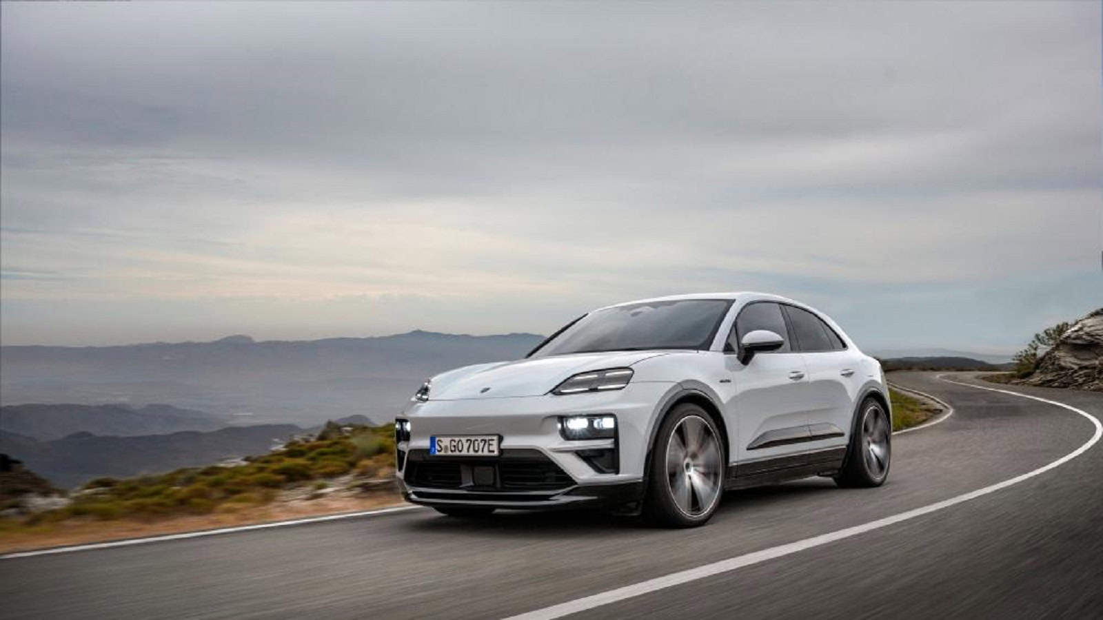 Porsche Macan elettrica: arrivano una versione entry level e la 4S