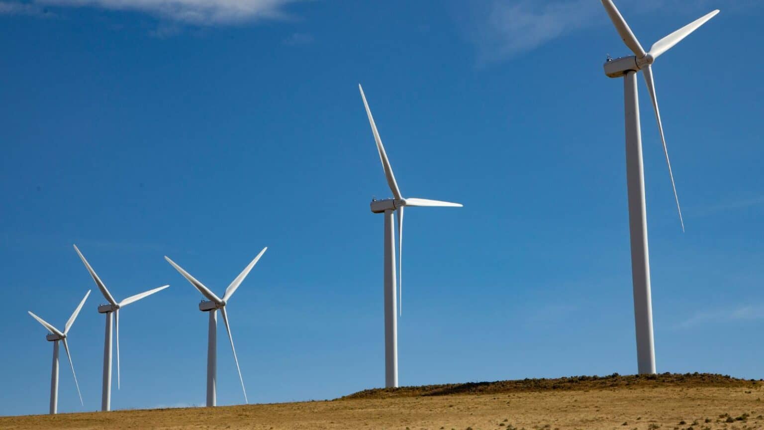 Energia: aumentano i consumi e crescono le FER