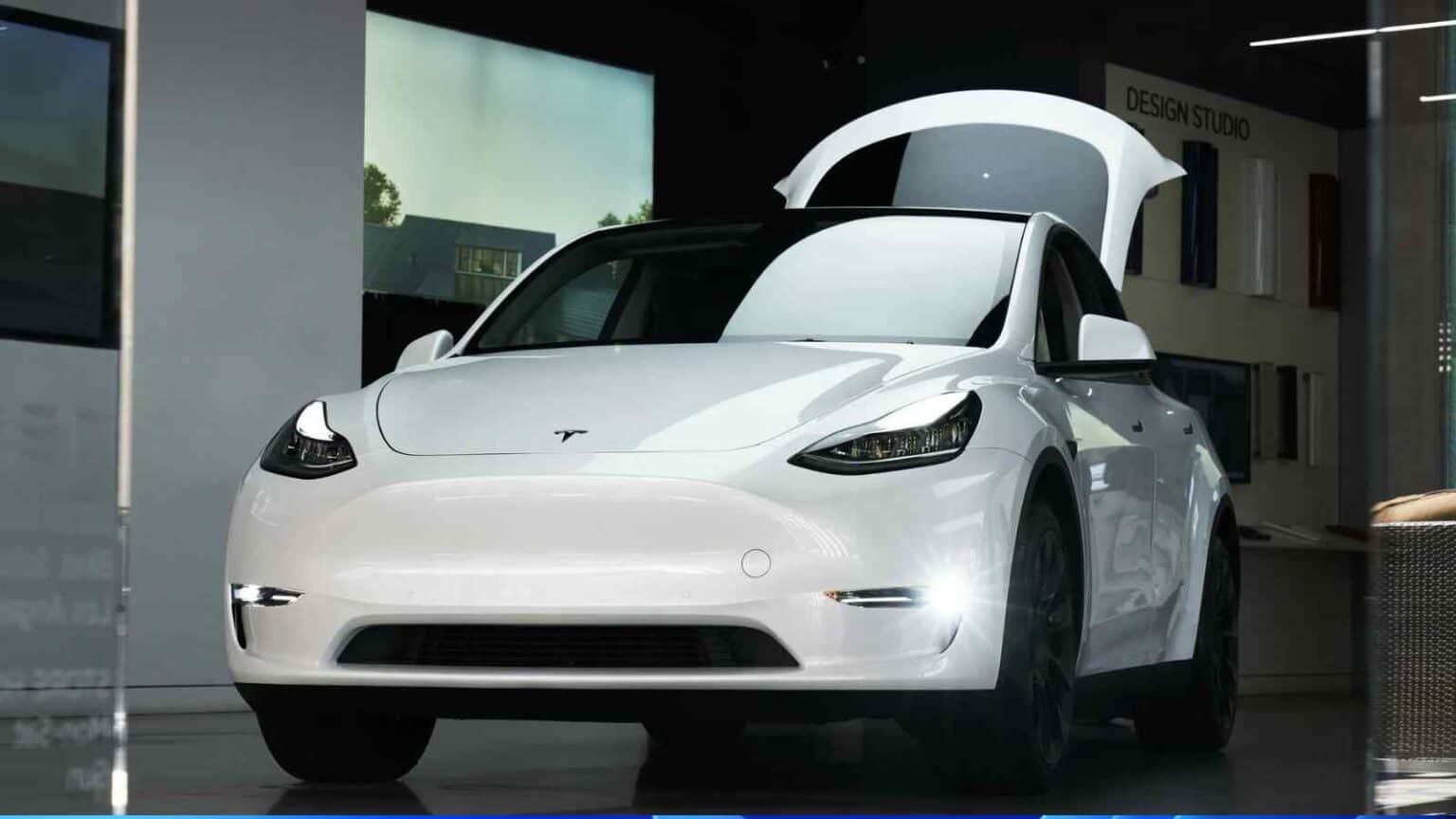 Nonostante il successo di vendite delle auto elettriche, il governo italiano storce il naso all'idea che siano quasi tutte straniere.