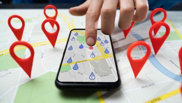 Google al centro delle polemiche e delle preoccupazioni dei suoi utenti a causa delle "Promoted Pins" di Google Maps, ritenute pericolose.