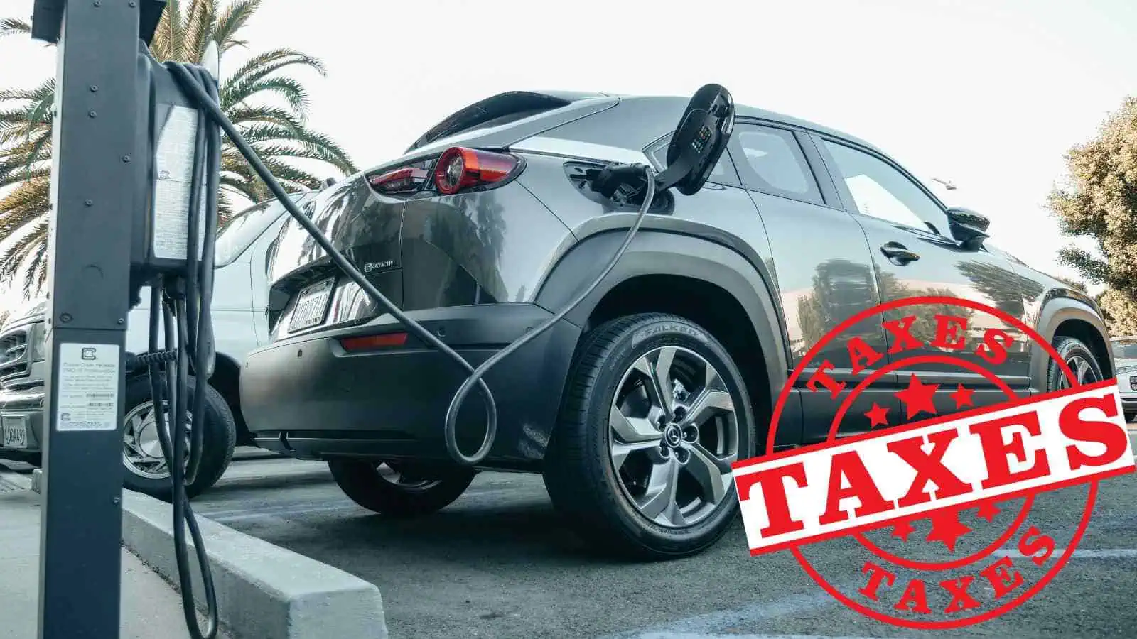 Il Governo affronta la questione della mancanza di accise sui carburanti nell'eventualità di un parco macchine principalmente elettrico.