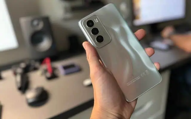 101 OPPO Reno 12