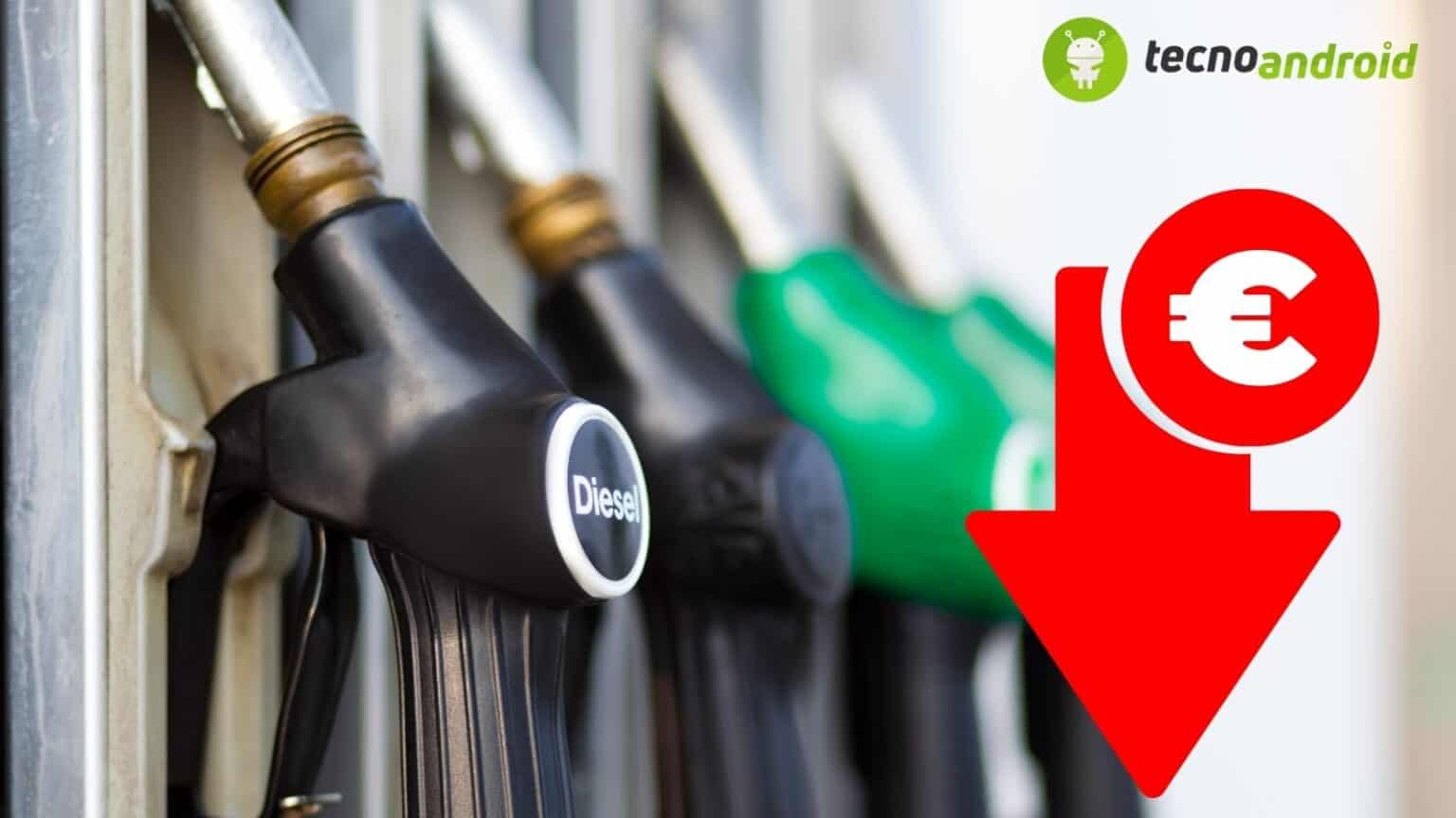 Carburanti: prezzi ai minimi ma in autostrada restano alti