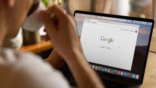 Una sentenza storica quella che vede Google accusato di essere un monopolista e di estromettere i rivali in maniera illegale.