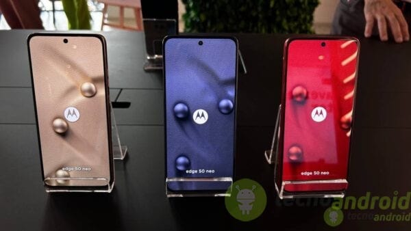 Motorola - caratteristiche Motorola - caratteristiche