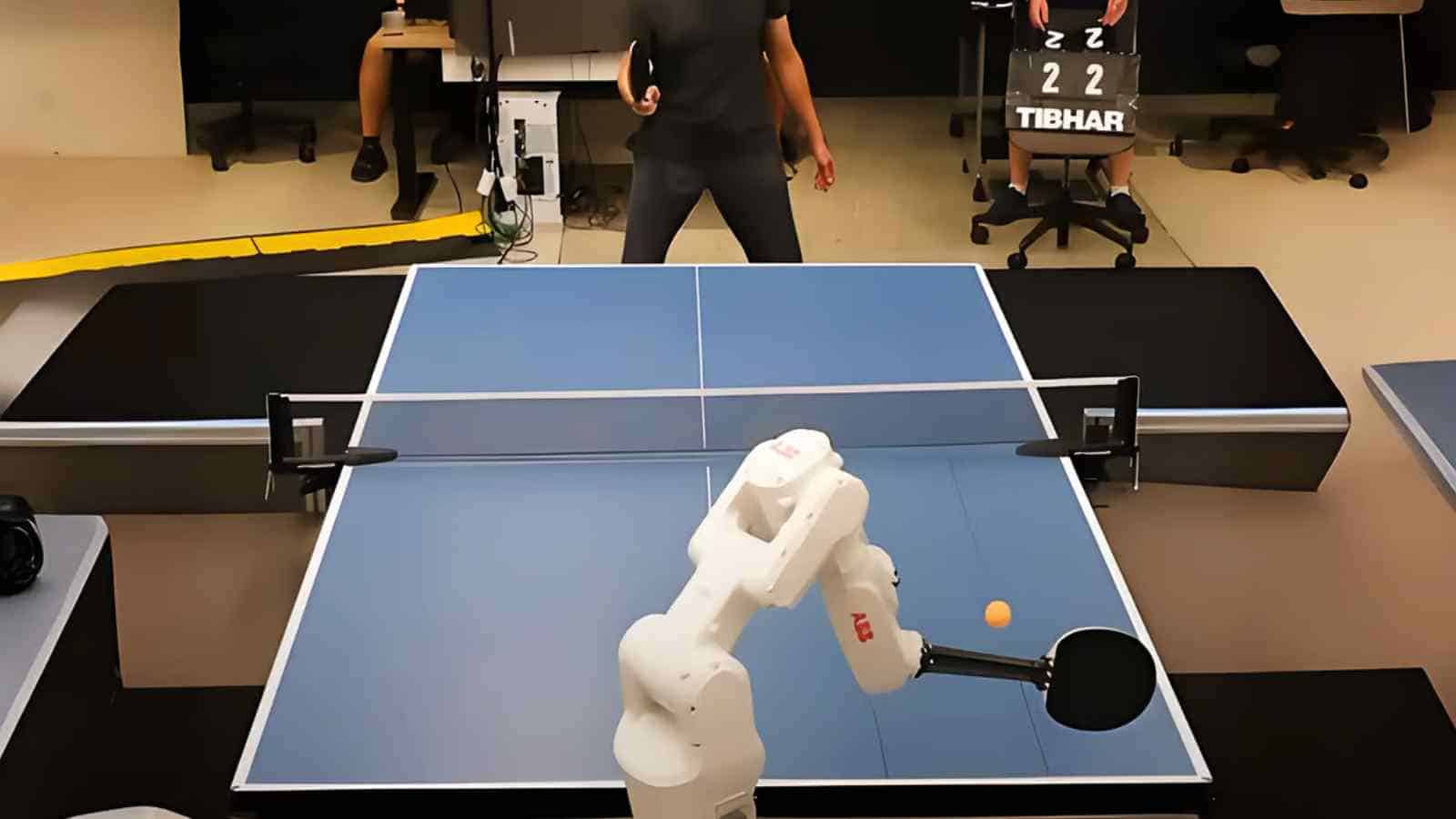 Il robot di DeepMind gioca a ping pong come un umano