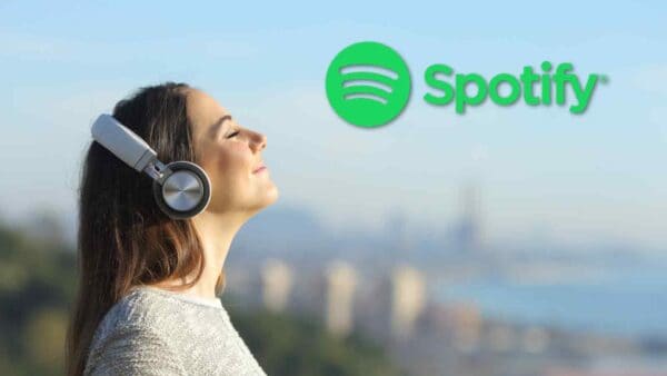 Spotify ammette il torto e fa marcia indietro sulla sua limitazione dei testi per gli utenti dell'abbonamento gratuito.