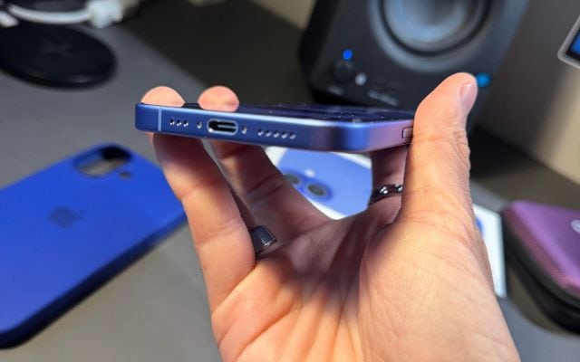 iPhone 16 iPhone 16