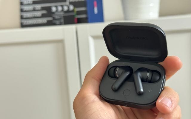 Motorola Moto Buds+