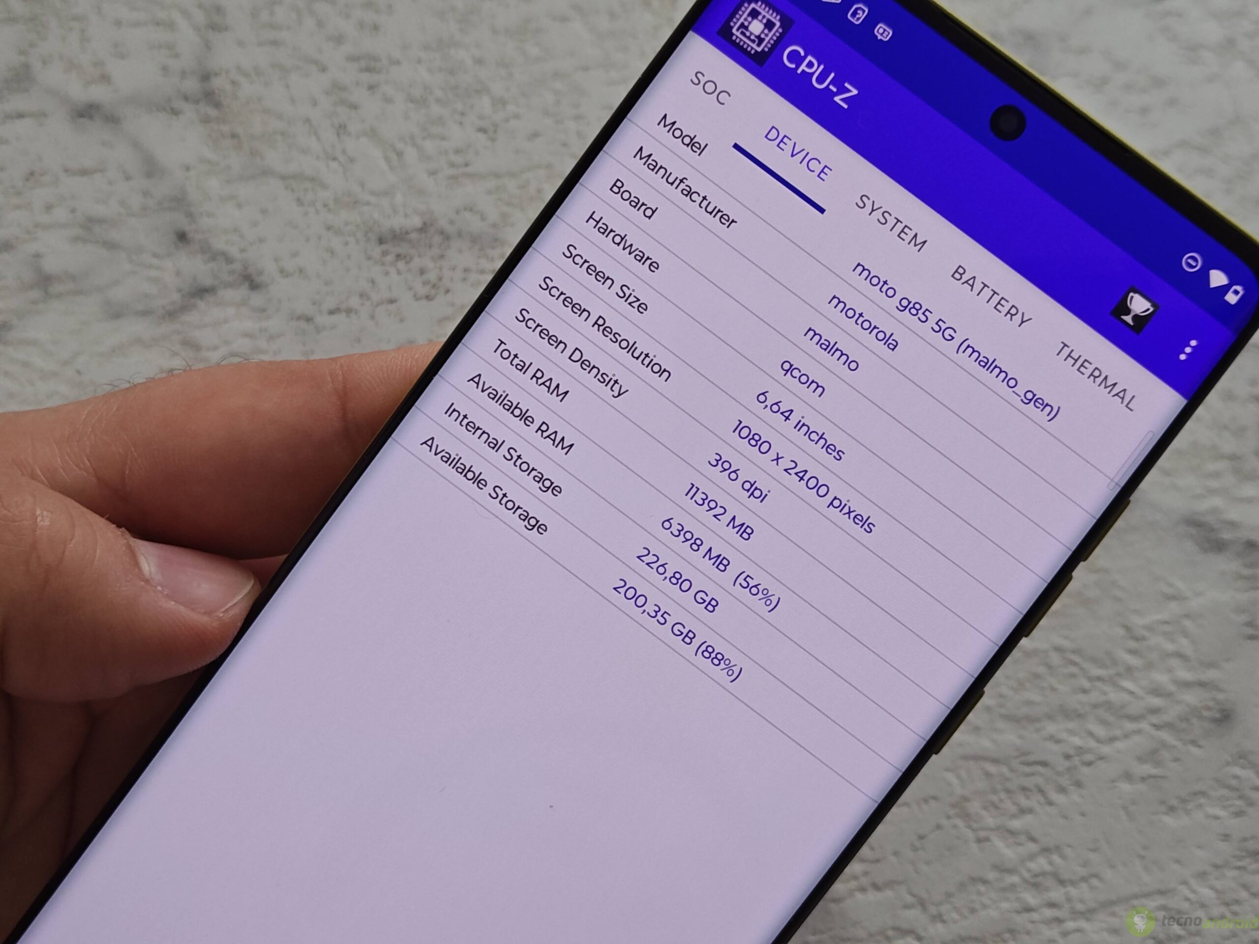 Motorola Moto G85 (8)