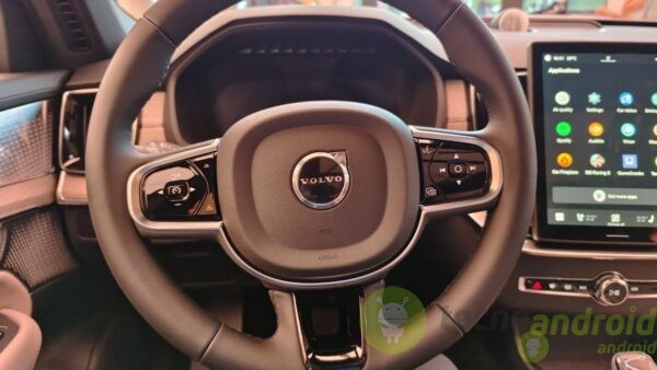 Volvo XC90 - immagine 15