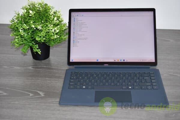 Minisforum V3 - immagine 36 Minisforum V3 - immagine 36