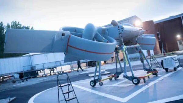 Il volo inaugurale dell'ARES ha segnato un passo importante nella storia dell'aviazione militare, e ora è pronto ad essere operativo.