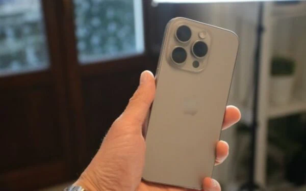 iPhone - funzionalità iPhone 16 vs iPhone 15 Pro