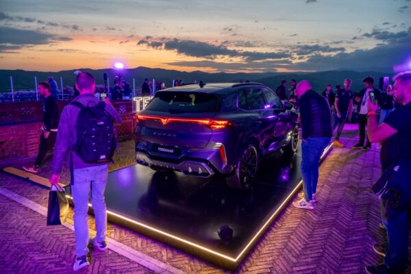 Cupra - immagine 12 Cupra - immagine 12