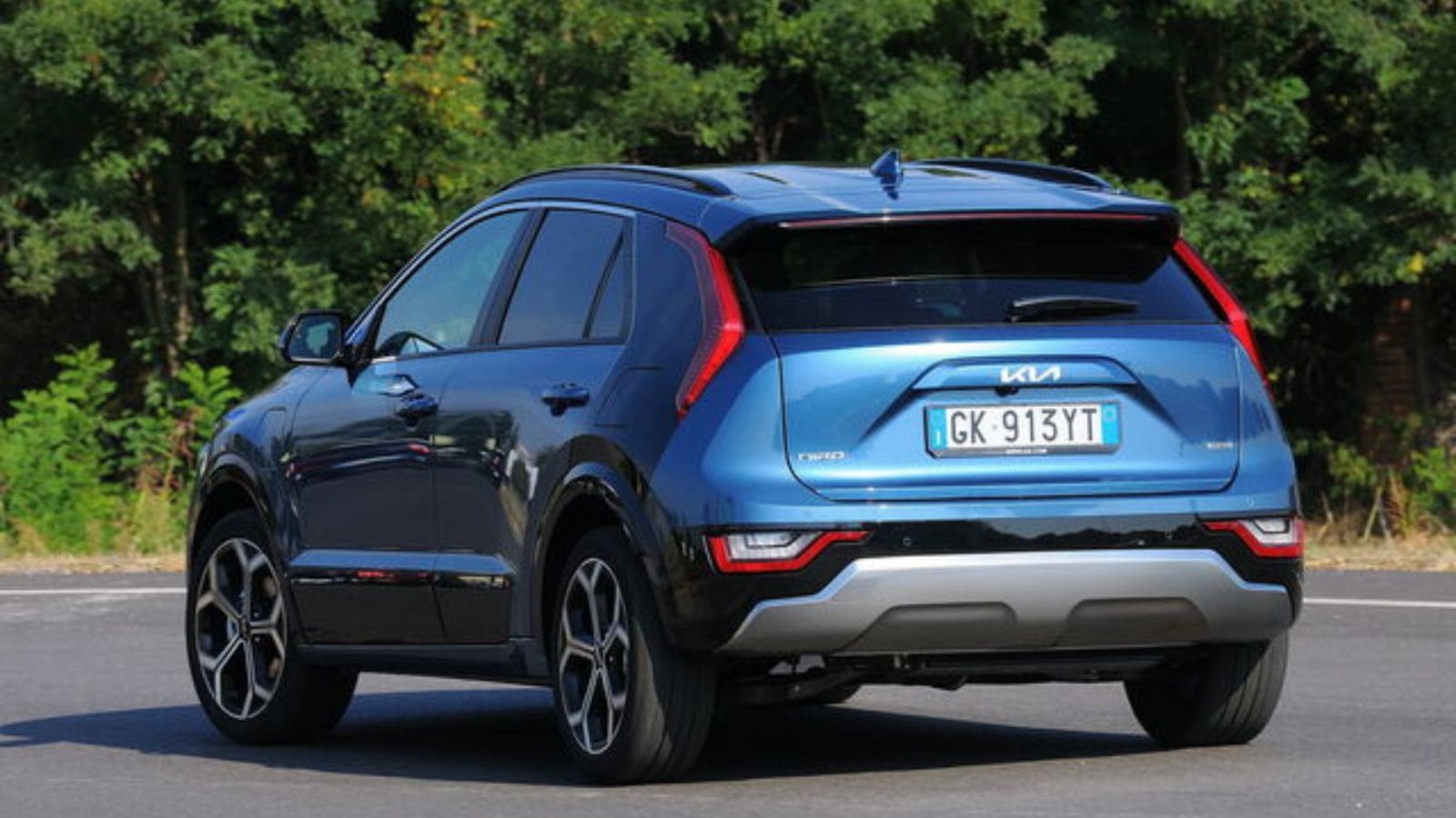 Kia Niro Trifuel: prima auto ibrida, benzina e GPL